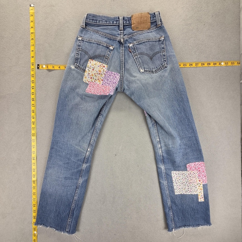 VTG Levis 501 Jeans Womens Blue Straight Floral Patch USA Raw Hem Fits 24x26 - Picture 2 of 16